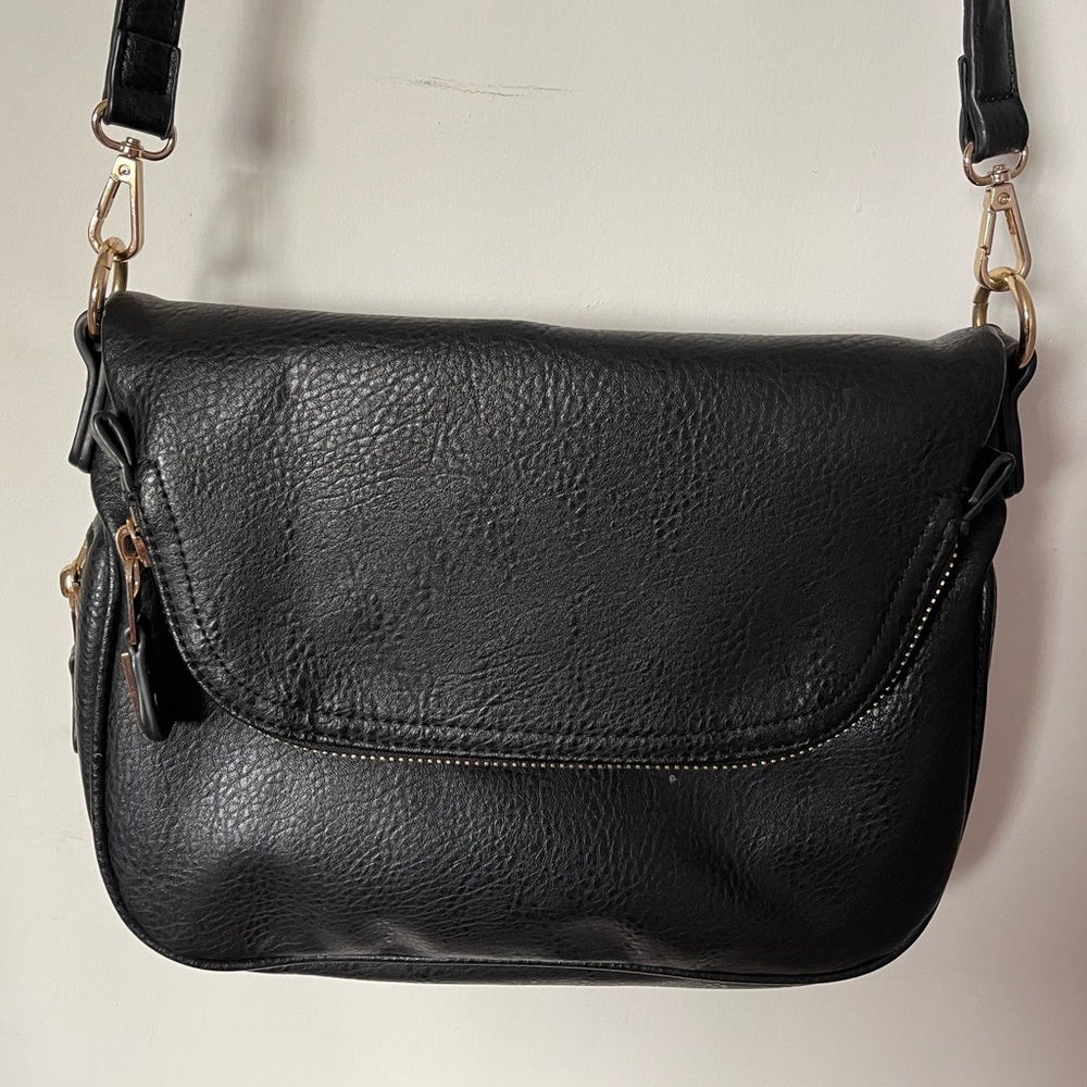 Moda Luxe Crossbody Bag